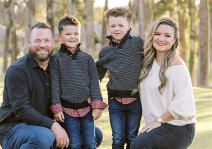 
Blue Jays Interim Manager John Schneider Is Happily Married To His Long-time Partner Erin 