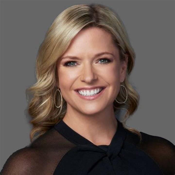 
Kathryn Tappen Salary And Net Worth As NBC Sports Host 