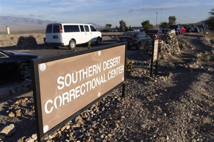 
Las Vegas bomber who escaped from prison captured 